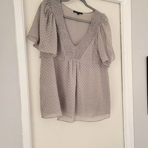 daniel rainn gray blouse